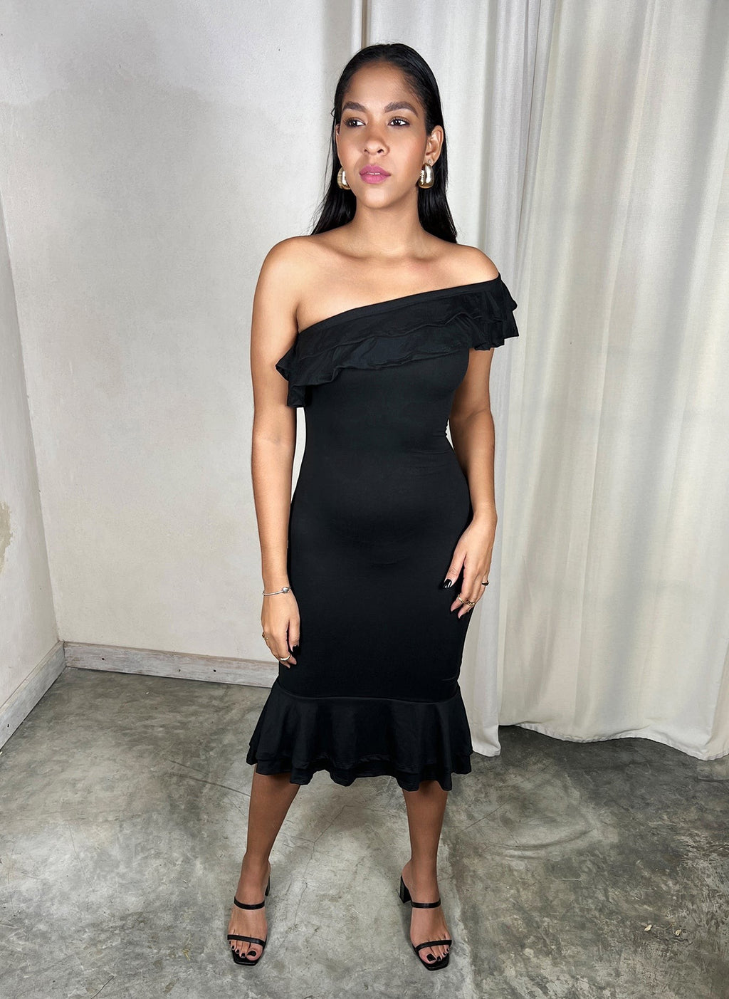 One Shoulder Ruffled Bodycon Midi Dress