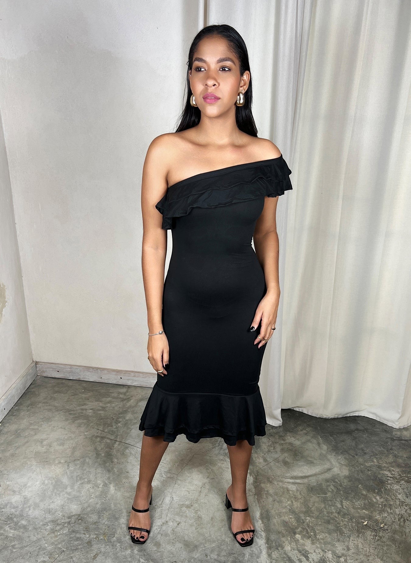 One Shoulder Ruffled Bodycon Midi Dress