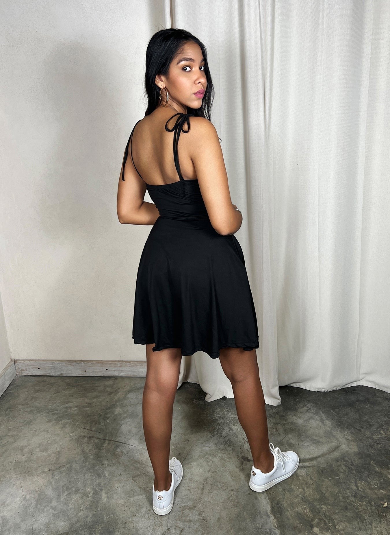 Shoulder Tie Skater Mini Dress w. Pockets