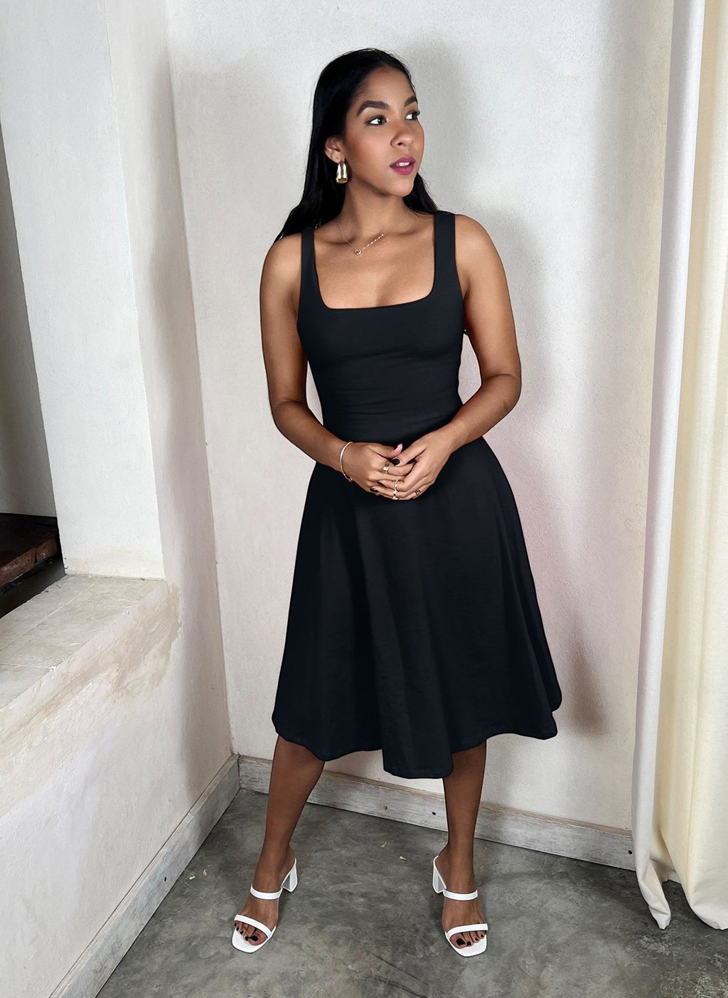 Squared Neckline A-Line Midi Dress - Black
